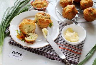 Маффины с копчёной рыбой и сыром