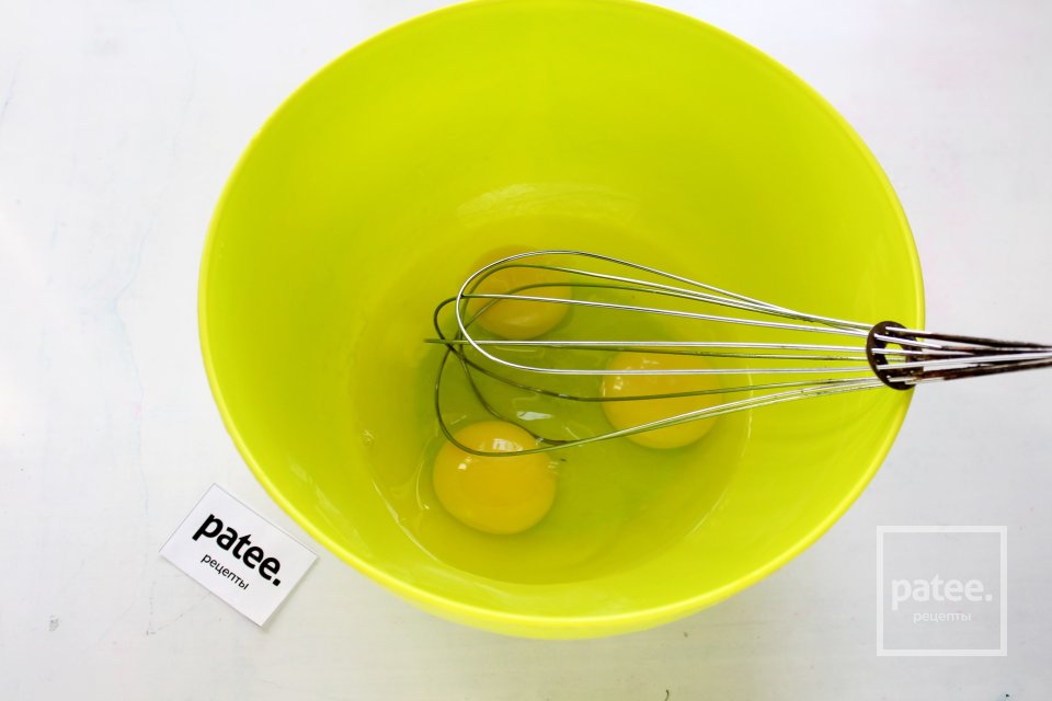 Маффины с копчёной рыбой и сыром - Шаг 2