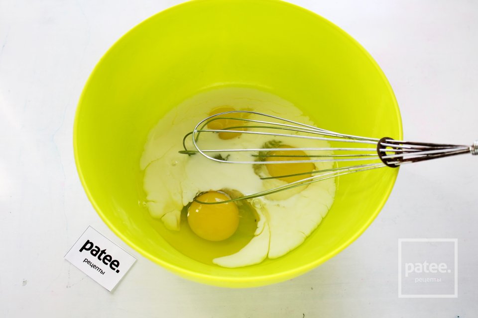 Маффины с копчёной рыбой и сыром - Шаг 3