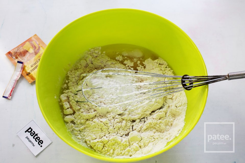 Маффины с копчёной рыбой и сыром - Шаг 6