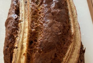 Банановый кекс с орехами