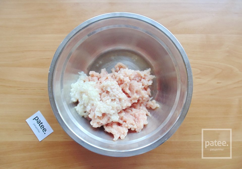 Котлеты с капустой и манкой - Шаг 2