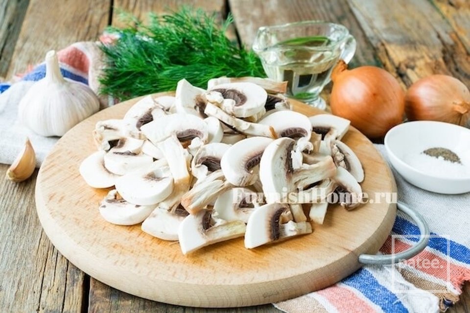 Жареная картошка с грибами 🍄 - Шаг 2