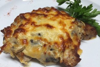 Вкуснейшее мясо с грибным соусом 🥩