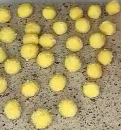 Лёгкий куриный  суп с сырными клёцками. - Шаг 1