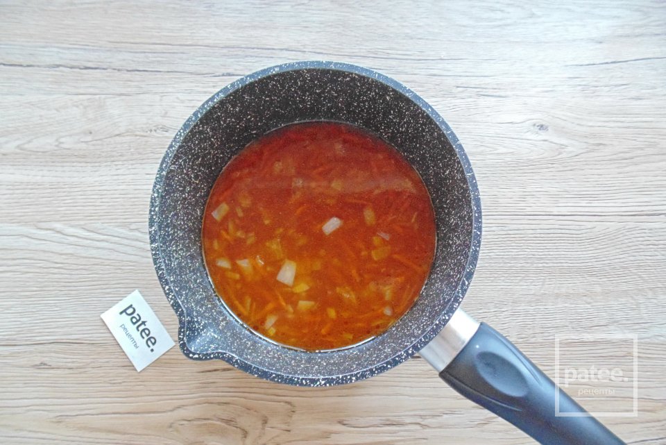 Хек тушеный в соусе - Шаг 7