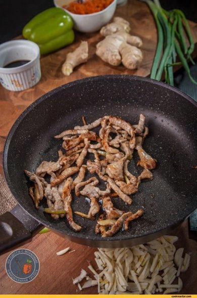 Мясная соломка в сладком уксусе 🥗 - Шаг 4