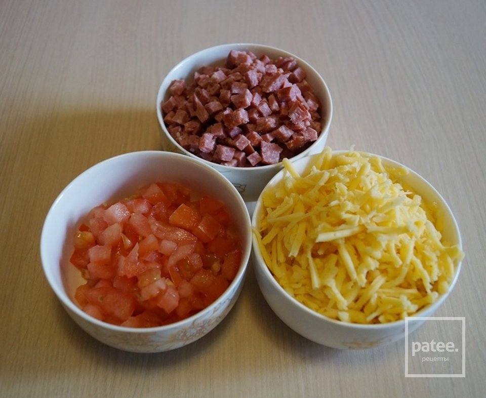 Слоёные улитки с колбасой и сыром 👍🏼 - Шаг 2