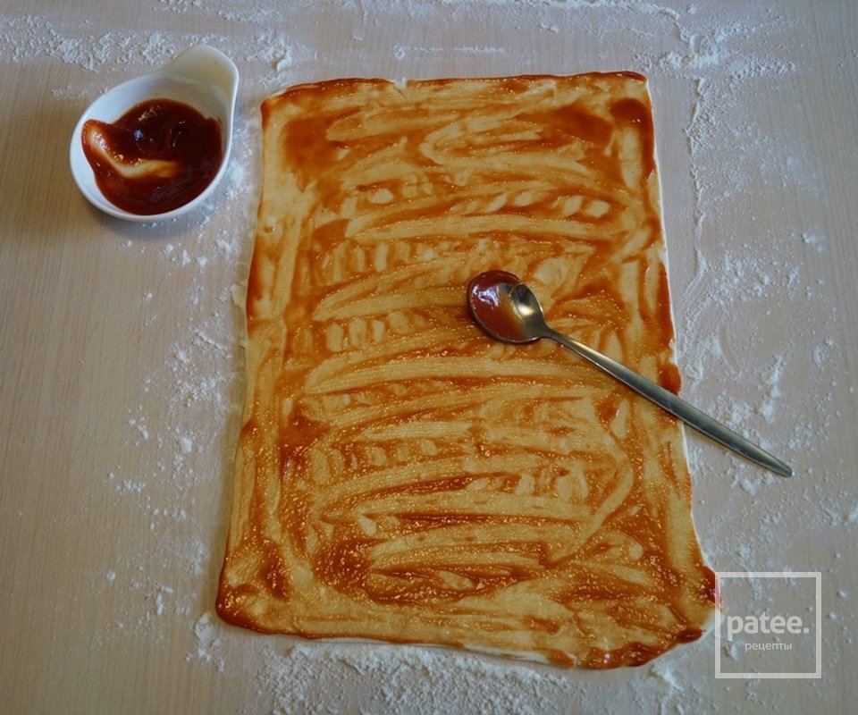 Слоёные улитки с колбасой и сыром 👍🏼 - Шаг 4
