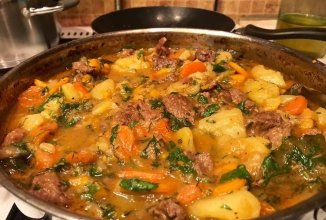 Тушеный картофель с мясом 🥩