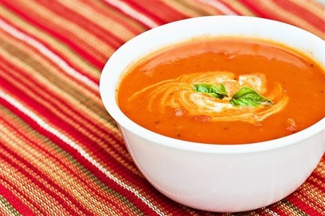 Томатный суп из запечённых овощей