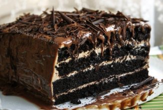 Влажный шоколадный торт с ореховым кремом 🍰