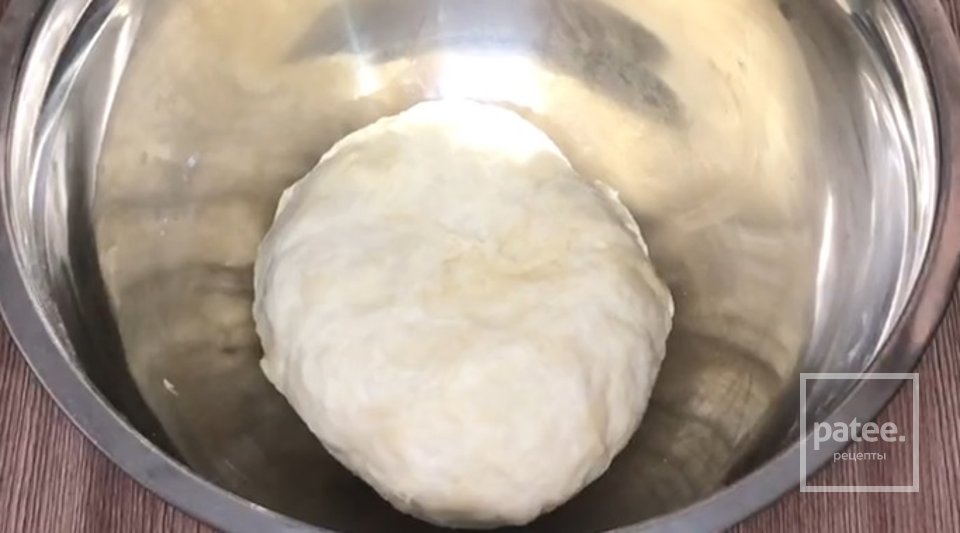 Жареный тухум-барак или пирожки с яйцом и зеленью - Шаг 1