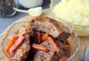 Тушеная говядина крупными кусками с подливкой 🥩
