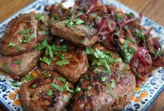 Говяжья печень по-венециански 🥩