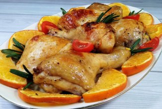 Запеченная курица с апельсинами и специями