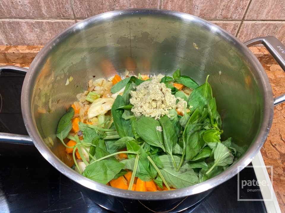 Тыквенный суп-пюре с имбирем, беконом и креветками - Шаг 9