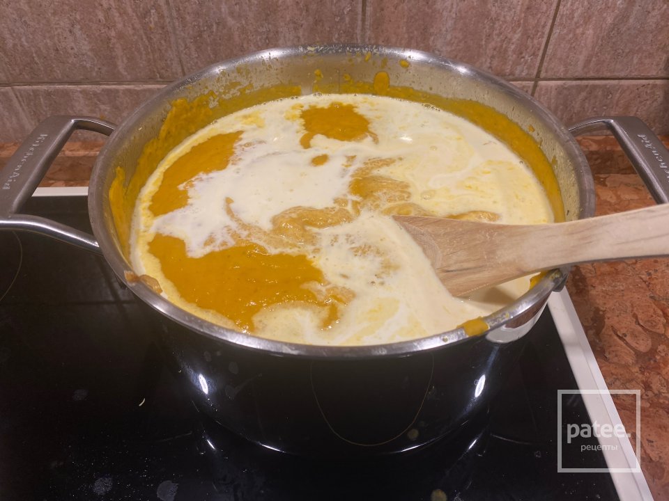 Тыквенный суп-пюре с имбирем, беконом и креветками - Шаг 16