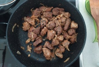 Свинина с лучком