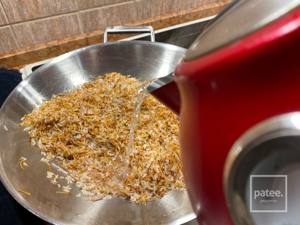 Распластанная Дорада с рисом и вермишелью - Шаг 11