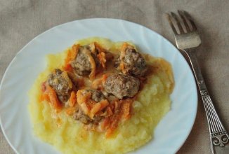 Мясные шарики с морковной подливой 👍🏼
