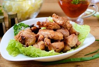 Курица кусочками на сковороде 🍗