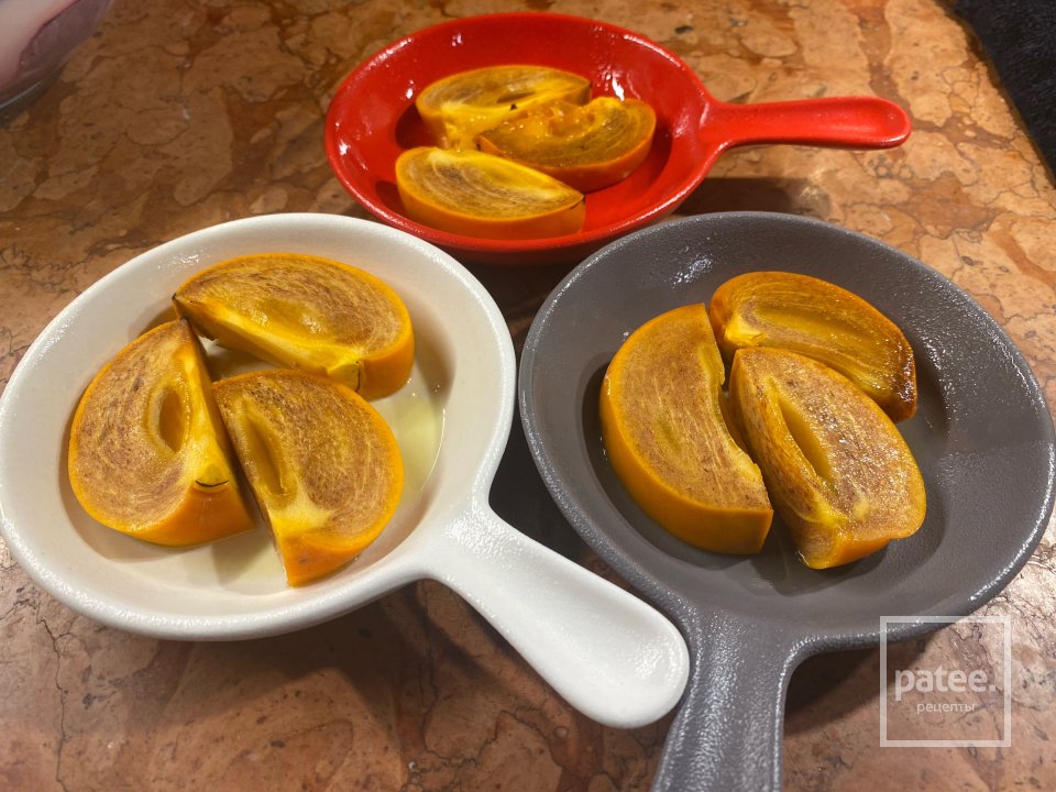 Жареная печень с хурмой - Шаг 4