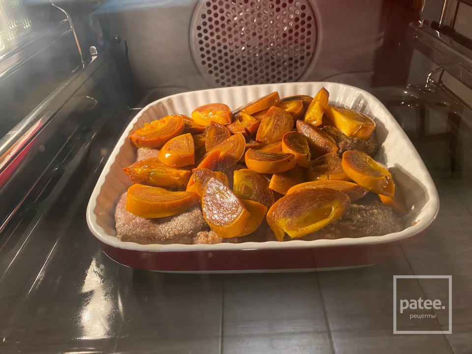 Жареная печень с хурмой - Шаг 11