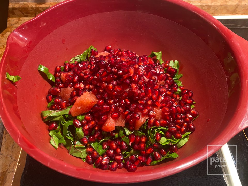 Медово-имбирные куриные ножки на гриле с кисло-сладким зелёным салатом - Шаг 9