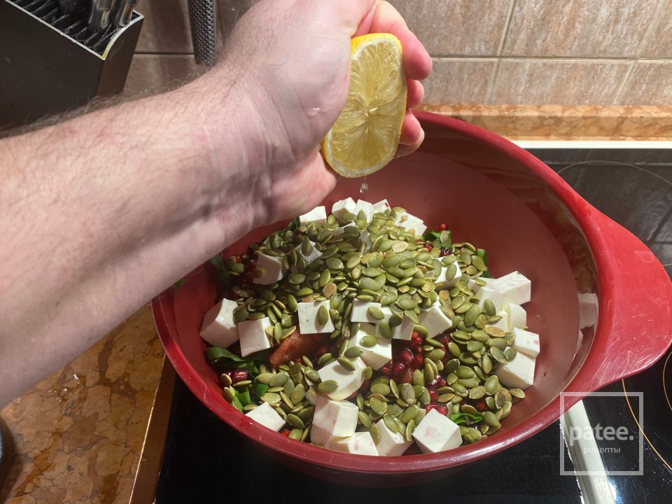 Медово-имбирные куриные ножки на гриле с кисло-сладким зелёным салатом - Шаг 12