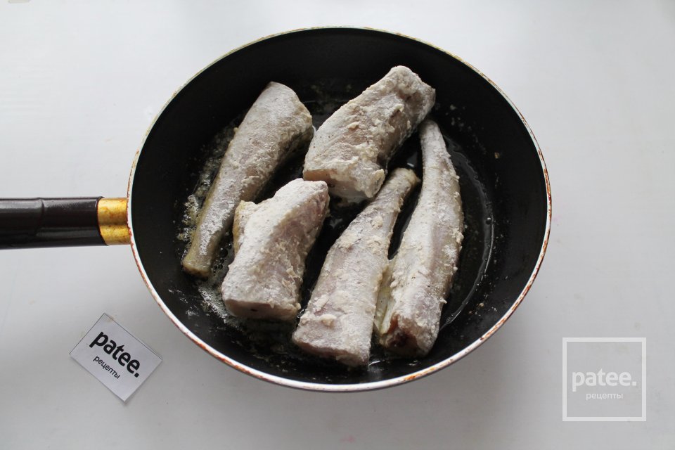 Минтай, жаренный на сливочном и оливковом масле - Шаг 8