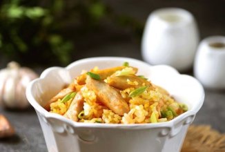 Чесночный рис с курицей 🍚