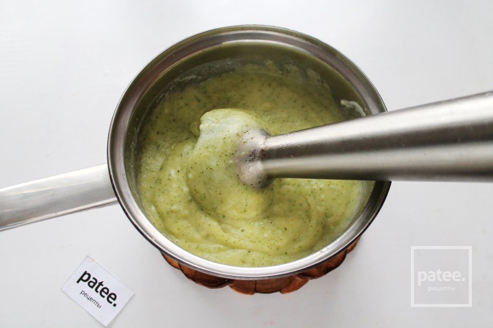Картофельное пюре с брокколи на сливочном масле и молоке - Шаг 11