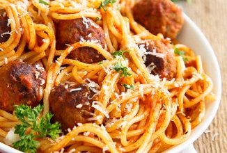 Паста с мясными шариками 🍝
