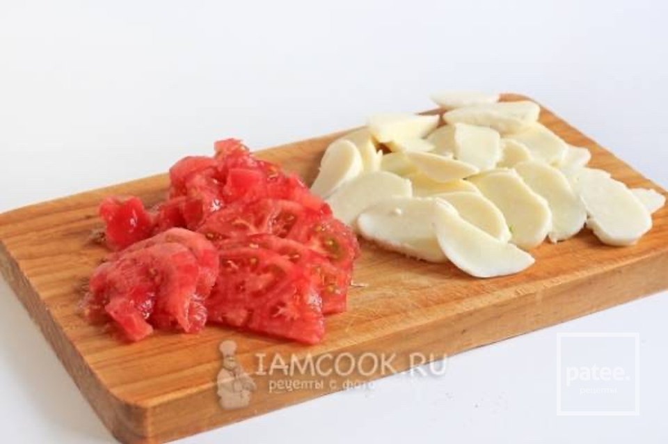 Кальцоне с помидорами, сыром и зеленым луком 👍🏼 - Шаг 5