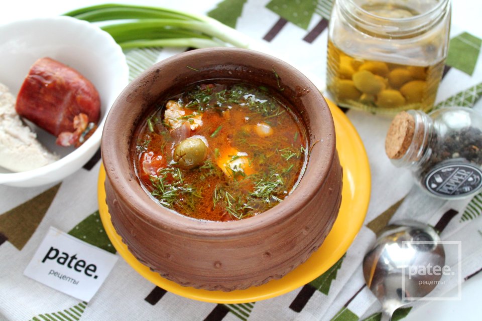 Солянка по-домашнему в горшочках в духовке - Шаг 12