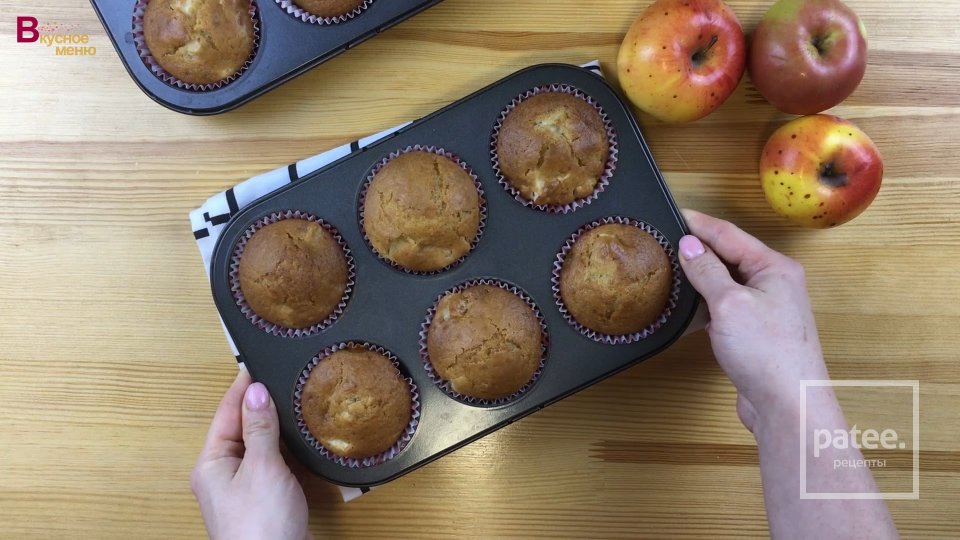 Кексы на кефире с яблоками - Шаг 5