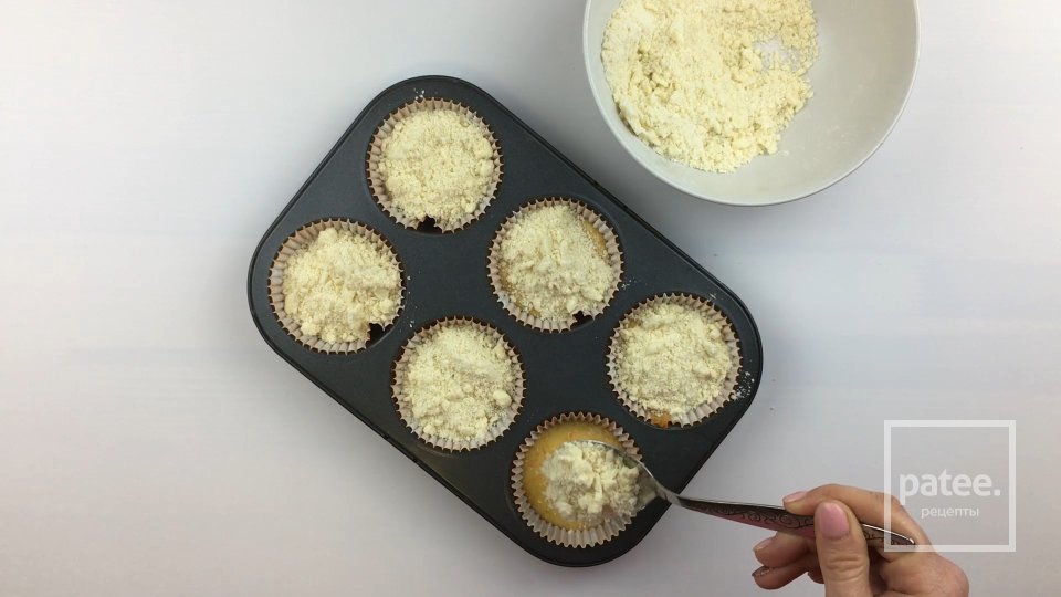 Тыквенные кексы с хрустящей шапочкой - Шаг 5