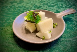 Маринованный дайкон