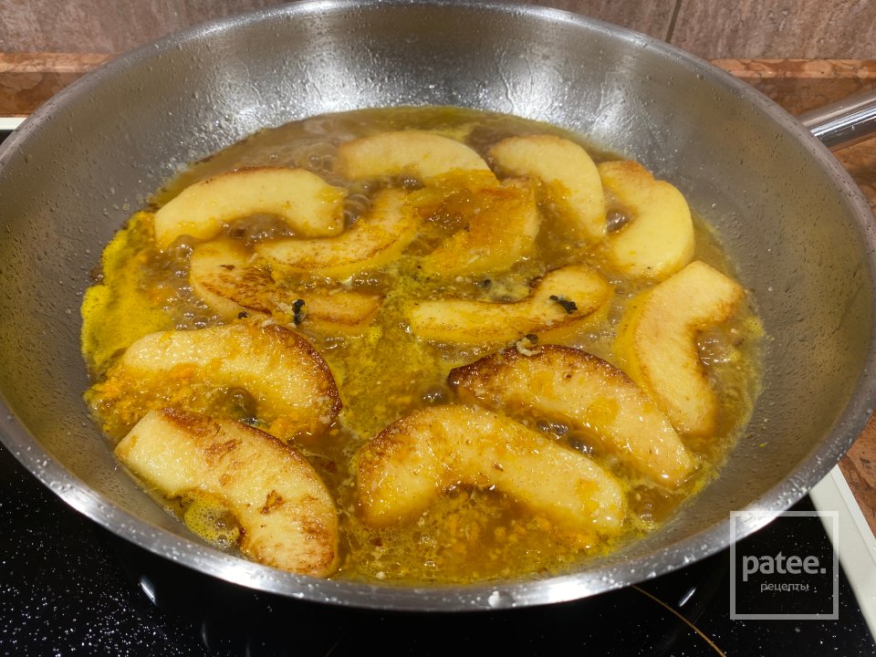 Жареная айва с облачным хлебом из матчи - Шаг 13