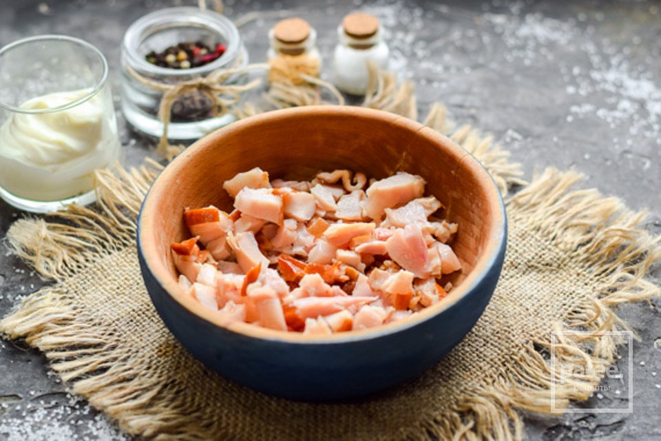 Салат с копченой курицей и помидорами  🥗 - Шаг 2