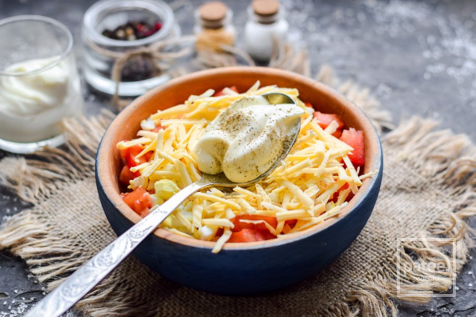 Салат с копченой курицей и помидорами  🥗 - Шаг 6