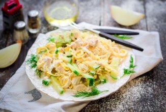 Салат с омлетом 🥗