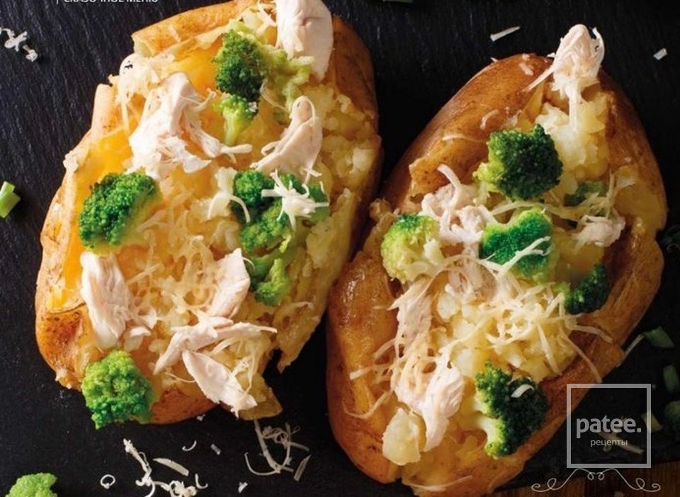 Запечённый картофель с индейкой и брокколи 🥔 - Шаг 1