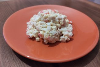 Салат с крабовыми палочками