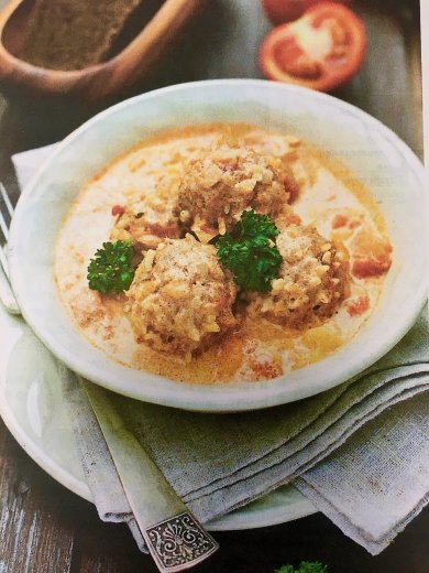 Тефтели с грибами томатно-сметаннном соусе. - Шаг 7