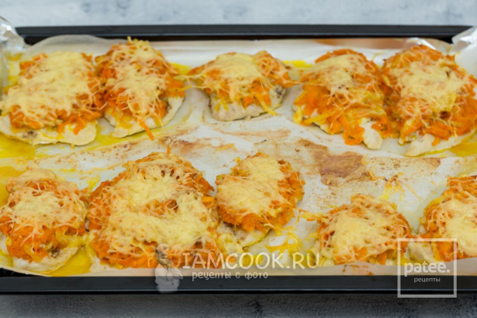 Куриные отбивные с морковью и луком 🍗 - Шаг 6