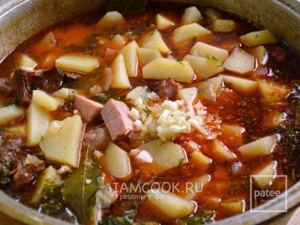 Картофель, тушенный со свиными ребрами в казане 🥩 - Шаг 5