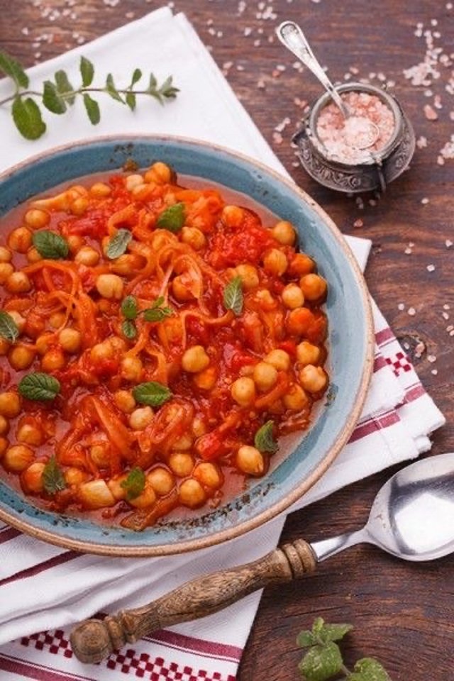 Нут с помидорами 🍅