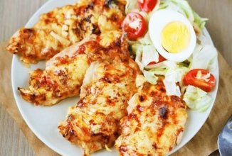 Шницель из куриного филе в кляре с сыром 🍗